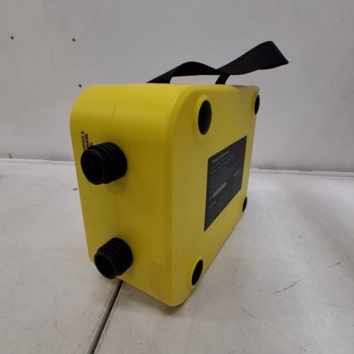 FERALIX ELECTRIC PADDLE BOARD PUMP WITH AUTO SHUT-OFF, DUAL STAGE INFLATION & DEFLATION - 12 V, UP TO 20 PSI - YELLOW (MODEL: M01PRO) image 3