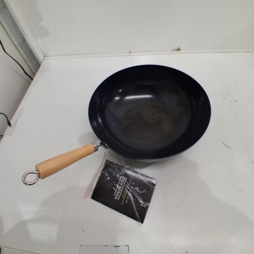 YOSUKATA CARBON STEEL WOK - 12.5" - BLACK/WOOD image 3