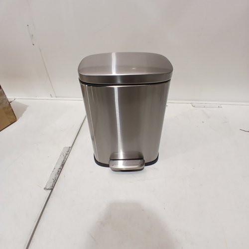 AMAZON BASICS RECTANGLE SOFT-CLOSE TRASH CAN - 5L - BRUSHED STAINLESS STEEL image 2