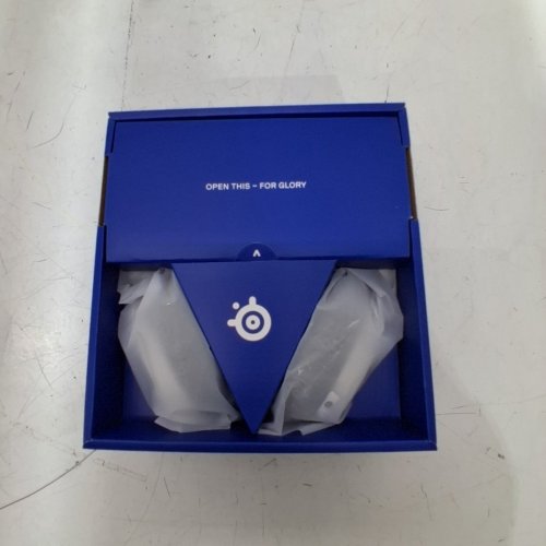 STEELSERIES ARCTIS NOVA 1P MULTI-SYSTEM GAMING HEADSET WITH NOISE-CANCELLING MIC - WHITE (MODEL: 61612) image 2