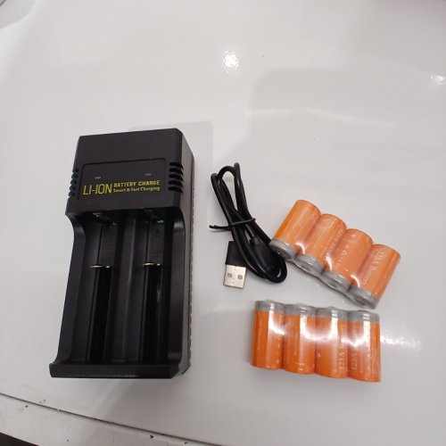 8PK CR123A RECHARGEABLE BATTERIES WITH CHARGER - BLACK (MODEL:MS-5D82H) image 2