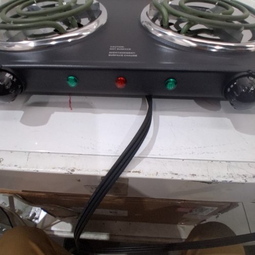 SALTON PORTABLE ELECTRIC HOT PLATE DOUBLE BURNER COOKTOP - 1800W - BLACK (MODEL: HP1941) image 4