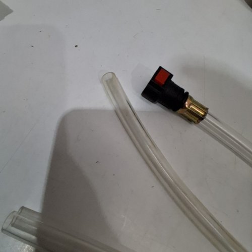 VEVOR FLUID OIL EXTRACTOR WITH HOSE EXTENSION - 1500CC - CLEAR/BLACK/ORANGE (MODEL: YS-0113) image 8