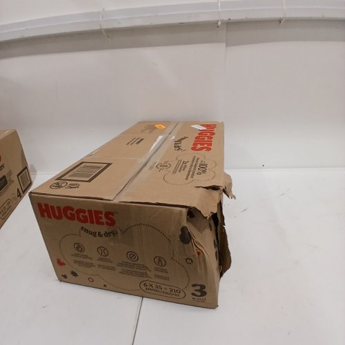 210PK HUGGIES SNUG AND DRY DIAPERS - SIZE 3 - WHITE image 2