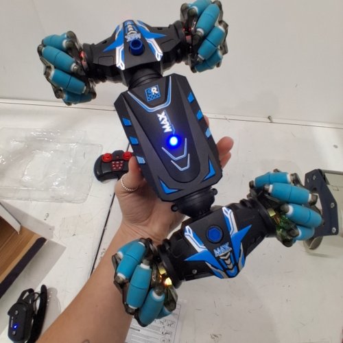 4WD STUNT 360 TWIST CAR LIGHT UP AND SOUND WITH HAND GESTURE SENSOR REMOTE CONTROL - BLUE/BLACK - (MODEL: JC01 ) image 3