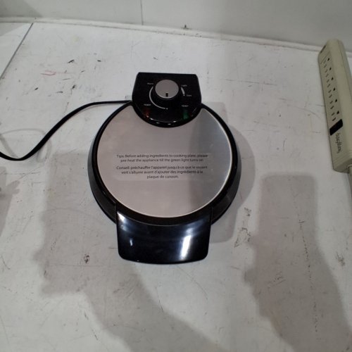 AMAZON BASICS BELGIAN WAFFLE MAKER WITH NONSTICK COATED PLATE AND BROWNING CONTROL - 760W - SLVER/BLACK (MODEL: AB-258NA) image 3