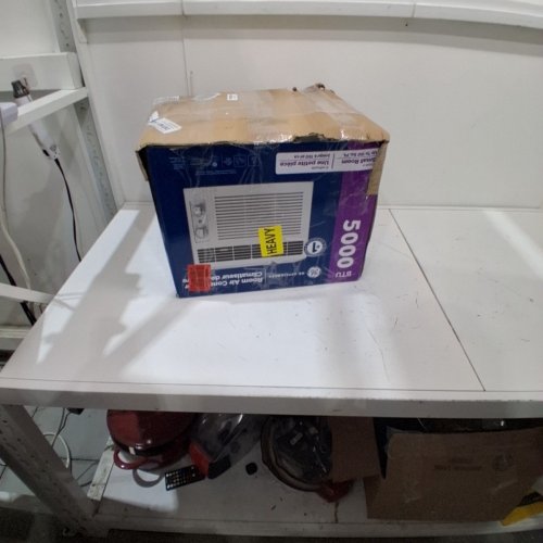 GE APPLIANCES ELECTRONIC WINDOW AIR CONDITIONER - 5,000 BTU - 150SQ.FT - WHITE (MODEL: AWAS05BWFC) image 7
