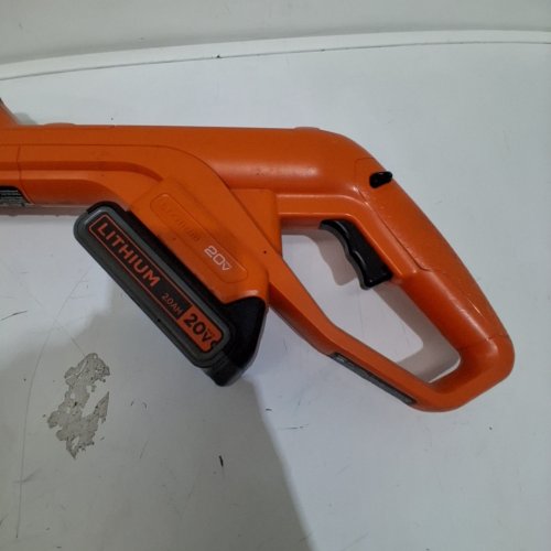 BLACK+DECKER CORDLESS 6.5 AMP 3-IN-1 STRING TRIMMER, EDGER & LAWN MOWER *TOOL ONLY* - ORANGE/BLACK (MODEL#: MTC220) image 2