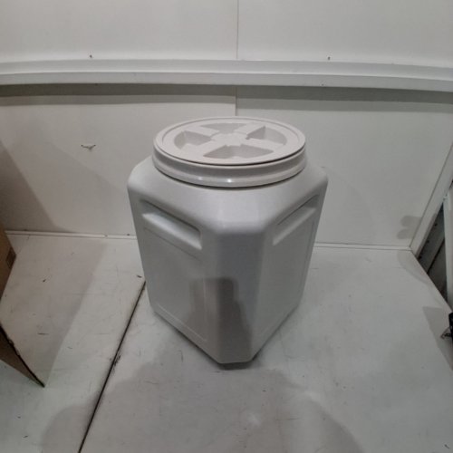 GAMMA VITTLES VAULT PLUS PET FOOD STORAGE - 50lbs - white image 2