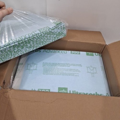40PK MEDLINE ULTRASORBS ADVANCED PREMIUM DISPOSABLE UNDERPADS- 30'' X 36'' - WHITE/GREEN image 3