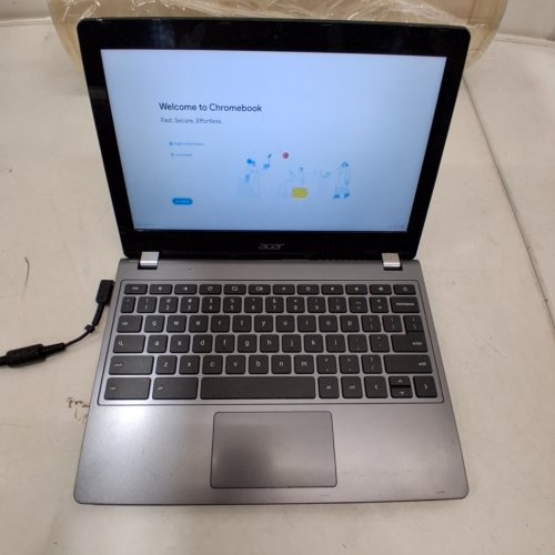 ACER CHROMEBOOK 11, 11.6" WITH INTEL CELERON 3205U, 4GB RAM, 16GB SSD (MODEL: C740-C4PE) image 2