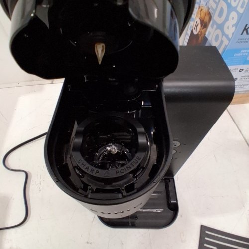KEURIG K-EXPRESS ESSENTIALS SINGLE SERVE COFFEE MAKER WITH 36OZ WATER RESERVOIR - BLACK (MODEL: K25) image 6