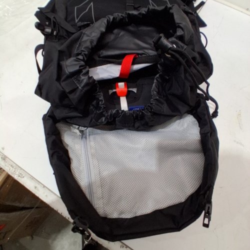 MEN'S OSPREY TALON LIGHTWEIGHT HIKING BACKPACK - 33L - BLACK image 3