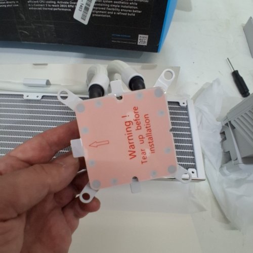 LIAN LI HYDROSHIFT II OLED CURVED FANLESS AIO CPU COOLER - 360 MM - WHITE (MODEL: GHS20LDC36NW) image 6