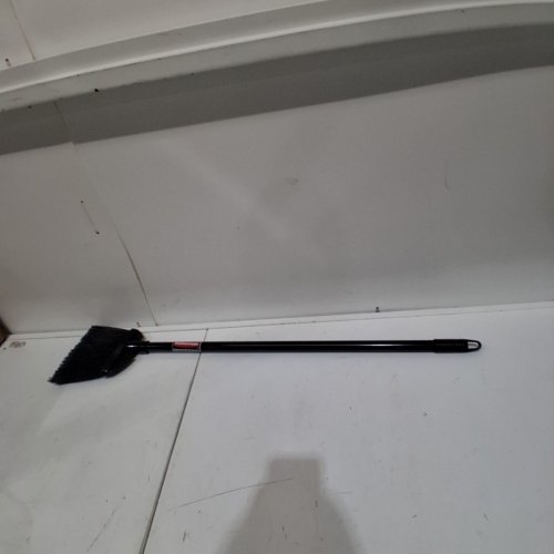 RUBBERMAID COMMERCIAL LOBBY BROOM - 7.5" - BLACK (MODEL-FG637400BLA) image 2