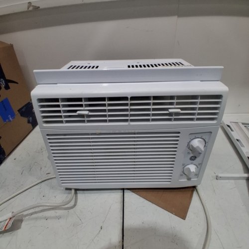 GE APPLIANCES MECHANICAL ROOM AIR CONDITIONER FOR SMALL ROOMS - 5000BTU - 150SQ. FT. (MODEL: AWAS05BWFC) image 3