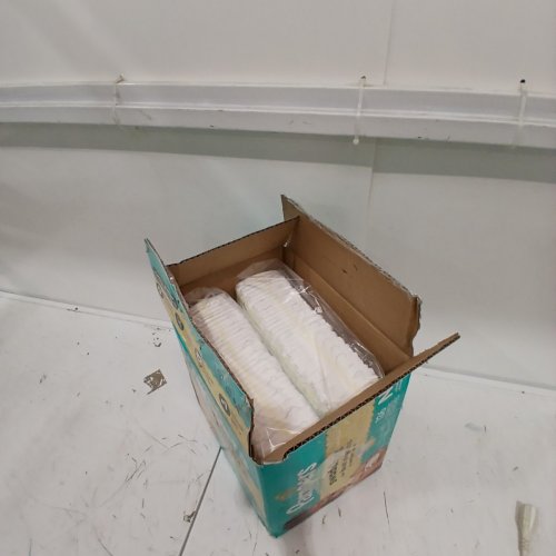136PK PAMPERS SWADDLERS SKIN SAFE DISPOSABLE DIAPERS - NEWBORN image 2