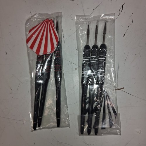 AMAZON BASICS REGULATION SIZE DARTBOARD CABINET SET - 6 DARTS INCLUDED - 18" image 3