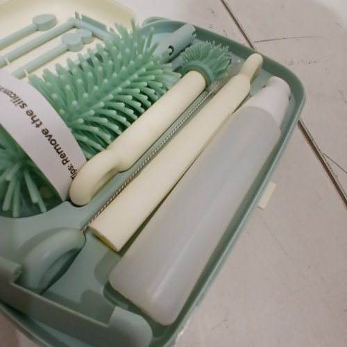MOMCOZY 7-IN-1 BOTTLE CLEANING KIT - SILICONE BRUSH, NIPPLE BRUSH, STRAW BRUSH, SOAP DISPENSER, DRYING RACK - GREEN image 3