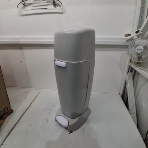 PLAYTEX BABY DIAPER GENIE COMPLETE PAIL SYSTEM - 27" - GREY image 2