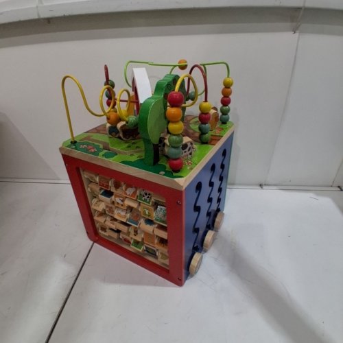 BATTAT KIDS FARM ACTIVITY CUBE image 4
