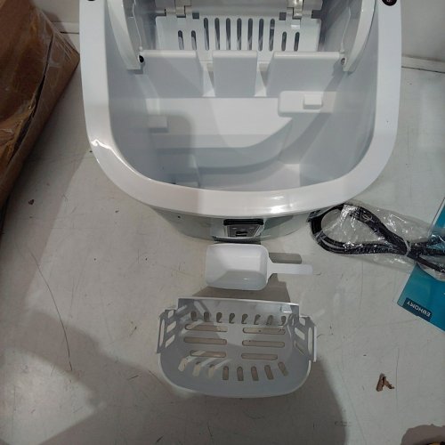 EUHOMY COUNTERTOP ICE MAKER WITH CARRY HANDLE, BASKET & SCOOP - MAKES 26LB PER DAY - GREY(MODEL: IM008-BSI-USEH) image 4