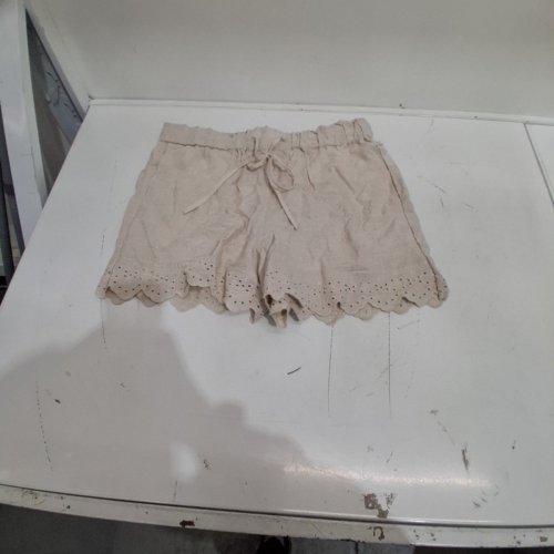 DEVOTED EYELET SCALLOPED SHORTS - MEDIUM - NEUTRAL LINEN (STYLE: 272744 WL) image 2