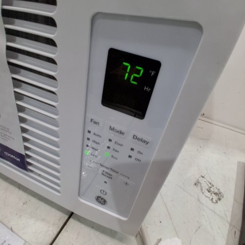 GE APPLIANCES ELECTRONIC WINDOW AIR CONDITIONER FOR SMALL ROOMS - 250 SQ FT. - WHITE (MODEL: AWCS06BWF ) image 2