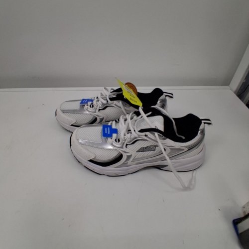 MEN'S AVIA RUNNING SHOES - SIZE 10 - WHITE / SILVER (STYLE: 16ACTIONW26) image 3