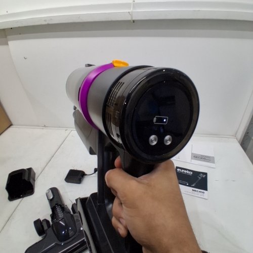 EUREKA 4-IN-1 CORDLESS PORTABLE STICK/HANDHELD VACUUM CLEANER WITH LED HEADLIGHT AND DETACHABLE BATTERY - 250W - BLACK (MODEL: NEC410BK) image 2