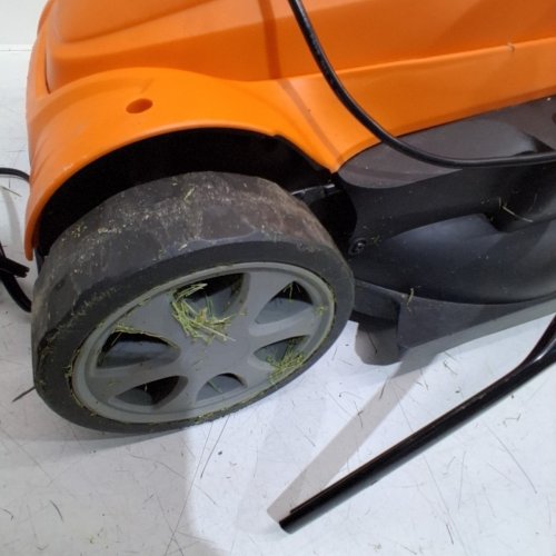 LAWNMASTER CORDLESS LAWN MOWER - 48 V - 15" CUTTING WIDTH - ORANGE/BLACK (MODEL: CLMF4815E) image 5