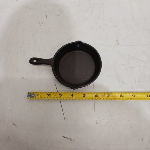 MINI CAST IRON SKILLET - 4" - BLACK image 2