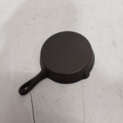 MINI CAST IRON SKILLET - 4" - BLACK image 4
