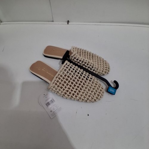 WOMEN'S TIME AND TRU WOVEN MULES - 8 - CREAM (STYLE: 22MULEM26) image 3