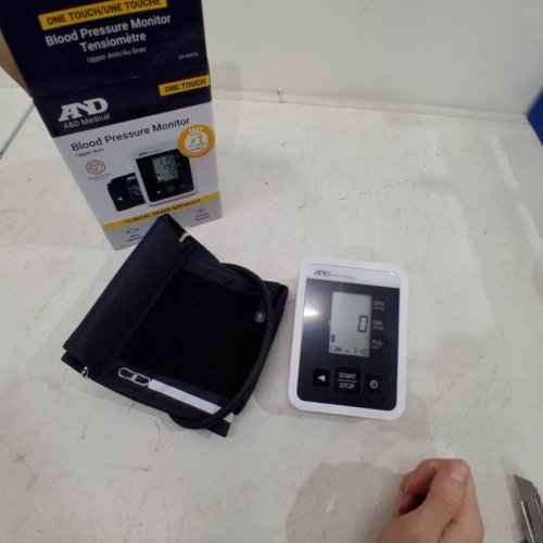 A&D MEDICAL BLOOD PRESSURE MONITOR - (MODEL: UA-660CN) image 3