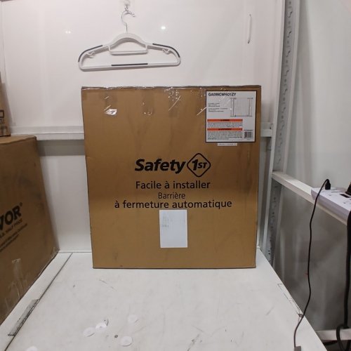 SAFETY 1ST EASY INSTALL AUTO-CLOSE GATE - 29" - 38" WIDE / 28" HIGH - WHITE (MODEL: GA099CWHO1ZY) image 4