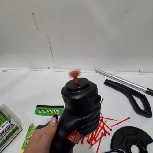 EMSON WEI XIANG BIONIC RECHARGEABLE LAWN TRIMMER image 2