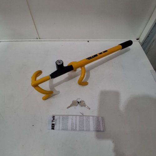 WINNER THE CLUB 3000 TWIN HOOKS STEERING WHEEL ANTI-THEFT LOCK, YELLOW image 2