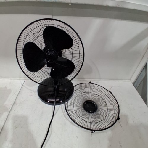 HOLMES BLIZZARD OSCILLATING 3 SPEED ADJUSTABLE TILTING TABLE FAN - 12" - BLACK (MODEL:32510133) image 3