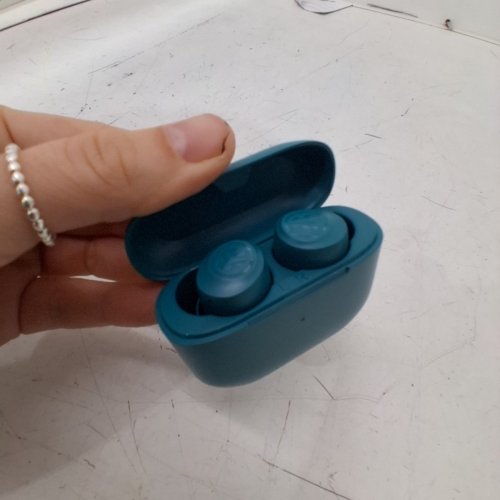 JLABS GO AIR TRUE WIRELESS BLUETOOTH EARBUDS - TEAL image 4