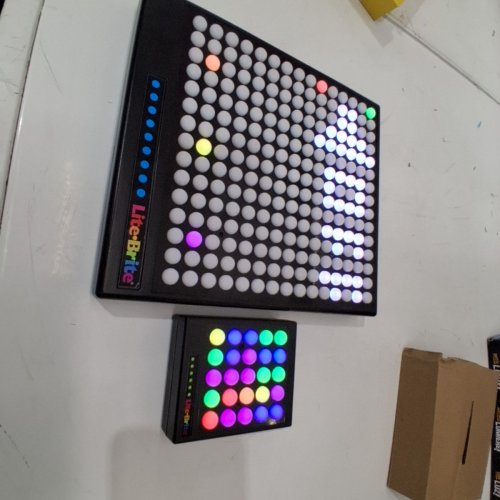 2PC LITE-BRITE TOUCH LIGHT-UP PEG ART BOARDS - BLACK image 2