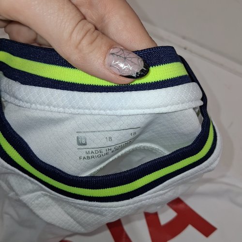 TOTTENHAM HOTSPUR SOCCER JERSEY AND SHORTS - SIZE 18" (6/7) - WHITE WITH NAVY AND NEON GREEN TRIM image 4