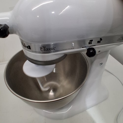 KITCHENAID CLASSIC TILT-HEAD STAND MIXER - 4.5QT. CAPACITY - WHITE (MODEL: K45SSWH) image 2