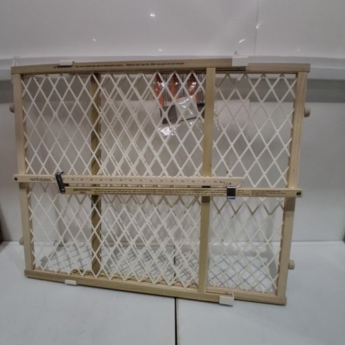 TODDLEROO BY NORTH STATES DIAMOND MESH GATE - 26.5" - 42" X 23" - WOOD - (MODEL: 4600) image 2
