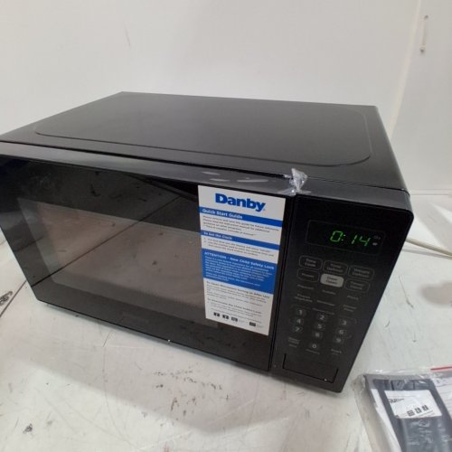 DANBY COUNTERTOP MICROWAVE - 700W - 0.7CU.FT - BLACK (MODEL: DBMW0721BBB) image 4