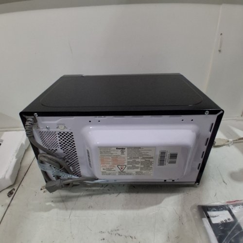 DANBY COUNTERTOP MICROWAVE - 700W - 0.7CU.FT - BLACK (MODEL: DBMW0721BBB) image 11