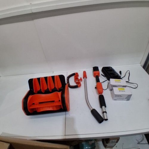 VOLTASK CORDLESS SNOW SHOVEL WITH 2 BATTERIES & DUAL QUICK CHARGER - 48V - 13.5" - ORANGE / BLACK (MODEL: CSS005-135) image 3