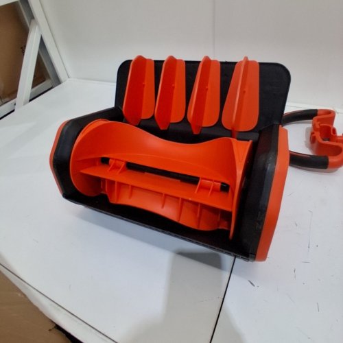 VOLTASK CORDLESS SNOW SHOVEL WITH 2 BATTERIES & DUAL QUICK CHARGER - 48V - 13.5" - ORANGE / BLACK (MODEL: CSS005-135) image 4