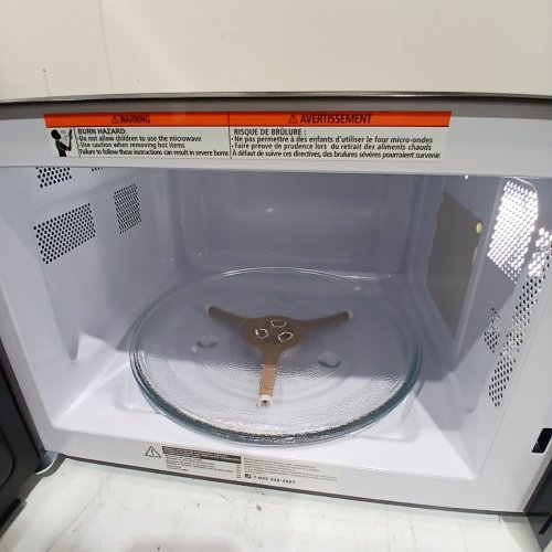 TOSHIBA COMPACT COUNTERTOP MICROWAVE OVEN - 1.2CU.FT - 1500W - STAINLESS STEEL (MODEL: ML-EM31P(SS)/CA) image 3