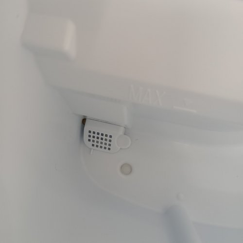 EUHOMY COUNTERTOP ICE MAKER MACHINE WITH HANDLE / BASKET AND SCOOP - MAKES 26LBS PER DAY - WHITE (MODEL: IM001-BWH-CAEH) image 3